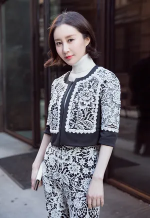舒畅2018时装秀高清图片_7