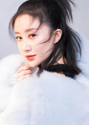 舒畅最新冬日唯美时尚杂志写真图片_2