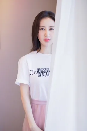舒畅甜美清新唯美写真图片