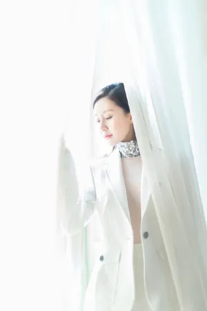 舒畅白色系唯美朦胧写真高清图片