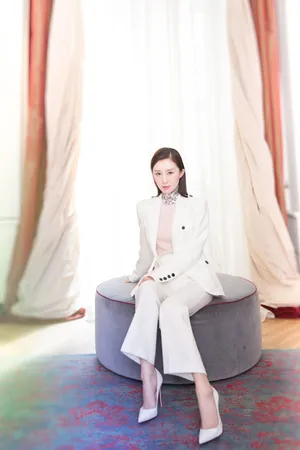 舒畅白色系唯美朦胧写真高清图片_1