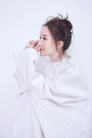 女神舒畅魅力十足时尚写真大片_6