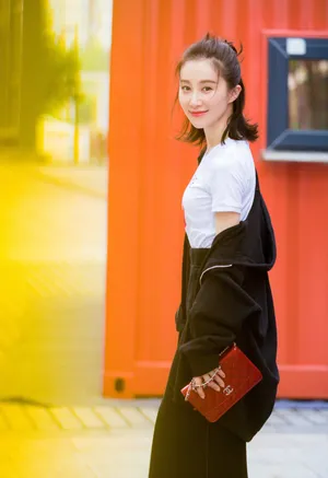 舒畅甜美养眼时尚街拍高清图片