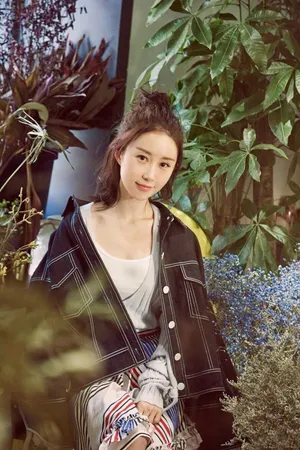 人气女神舒畅甜美性感写真图片_3