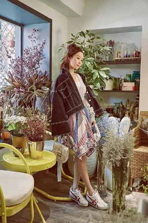 人气女神舒畅甜美性感写真图片_6