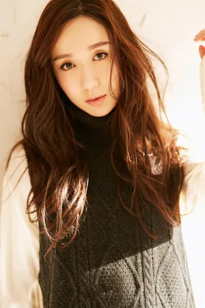 娄艺潇图片：西装美帅温暖迷人_4