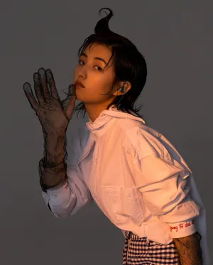 张子枫时尚杂志写真图片_1