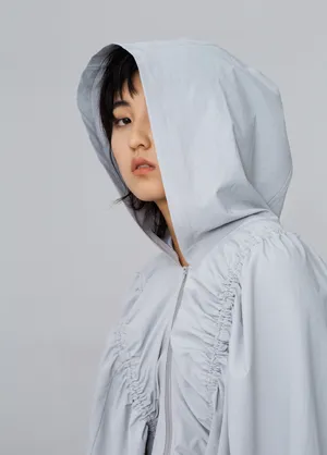 张子枫时尚杂志写真图片_7
