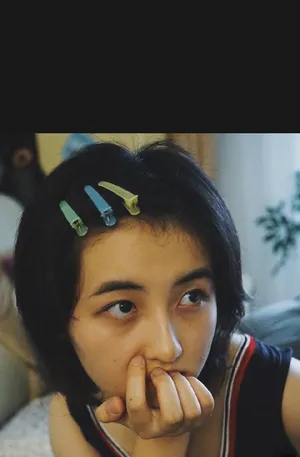 张子枫居家清纯自拍照图片_4