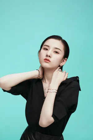 宋祖儿冷艳性感写真图片_5