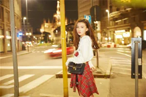 宋祖儿复古风时尚街拍高清图片_3