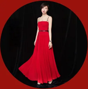 王珞丹轻纱红裙艳丽撩人写真图片_1