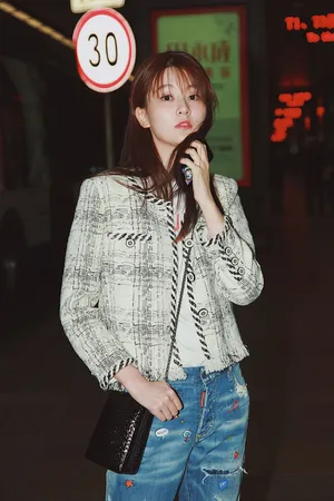 乔欣机场照图片_3