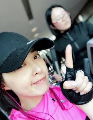 蒋欣健身房活力运动写真图片_6