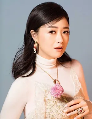 蒋欣优雅高贵范时尚写真高清图片
