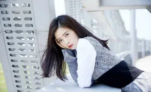蒋欣时尚妆容优雅写真图片_2