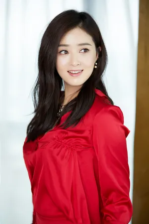 蒋欣最新性感迷人写真图片_3