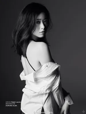 蒋欣露背模特性感写真图片_4