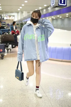 沈梦辰高扎马尾清纯靓丽写真图片_2