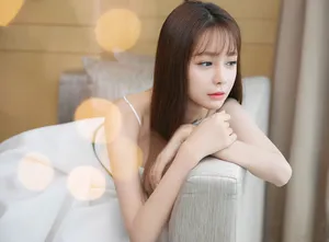 沈梦辰性感抹胸长裙唯美清纯写真图片