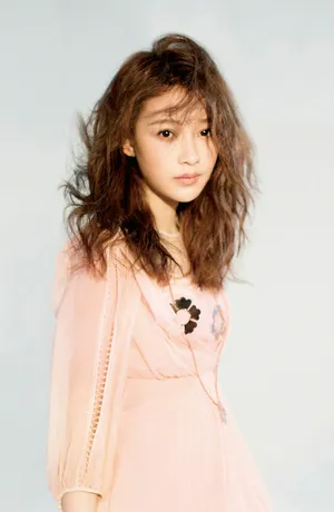 孙怡阳光甜美时尚杂志写真大片_4