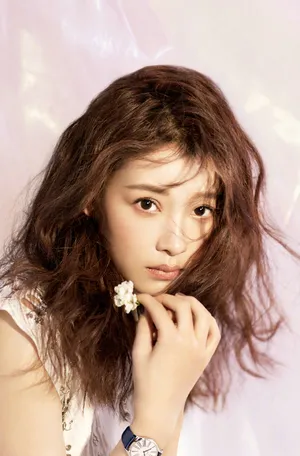 孙怡阳光甜美时尚杂志写真大片_5