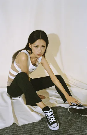 孙怡率性简约时尚写真图片_8