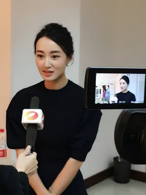 赵子琪采访美图_3