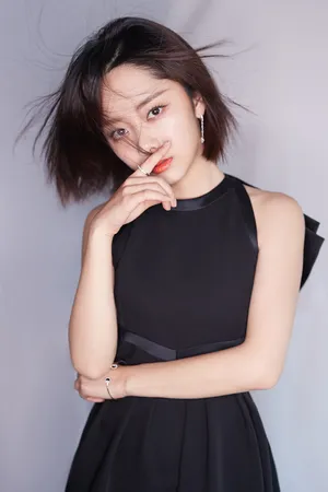 谭松韵最新性感灵动迷人写真高清图片