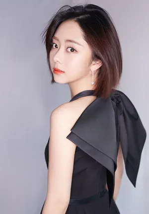 谭松韵最新性感灵动迷人写真高清图片_5