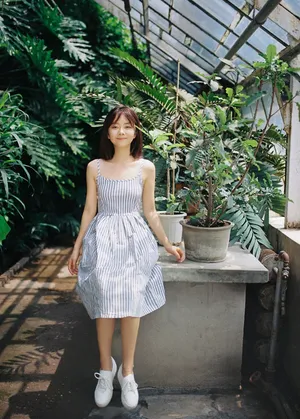 谭松韵清新灵动夏日写真图片