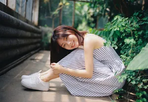 谭松韵小清新甜美写真_3