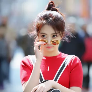90后美女谭松韵美图