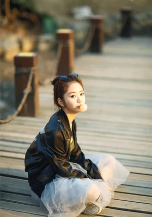 萌妹子谭松韵唯美高清街拍图片_6