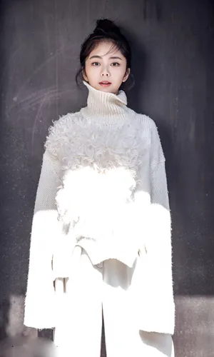 俏皮可爱美女谭松韵时尚写真图片_1