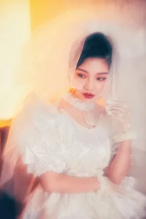 徐冬冬美艳婚纱写真图片