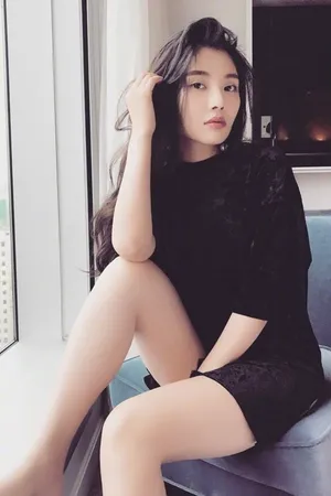 徐冬冬开衩连身短裙秀长腿妩媚写真图片_2