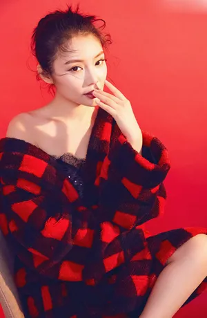 大嫂徐冬冬最新美艳动人时尚大片_4