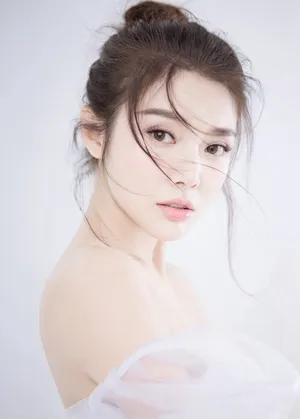 徐冬冬唯美礼服白纱写真_5