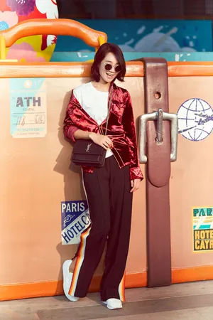 美女朱丹秋日慵懒气质时尚街拍图片_2