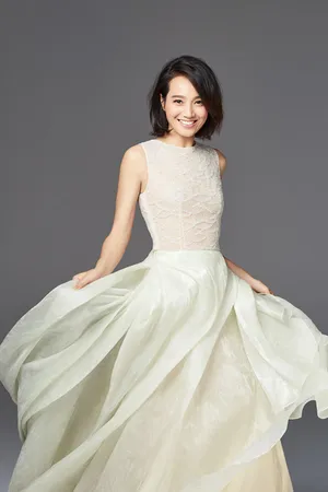美女主持朱丹唯美写真图片_4