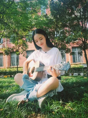 李莎晏子校园女神写真图片