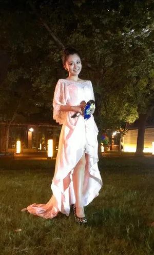 杨铱礼服写真图片