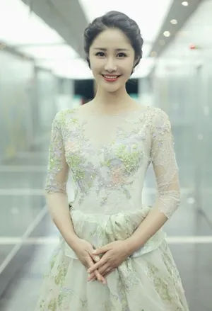 梁田写真图片
