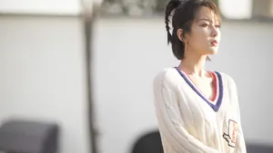 杨紫立春简约甜美写真图片