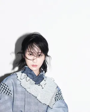 杨紫短发时尚杂志高清写真图片_4