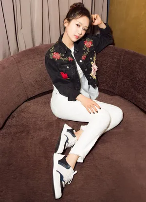 杨紫时尚复古写真图片_3