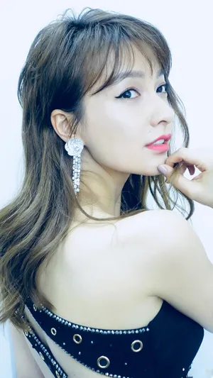 吴昕性感露背长裙微博美照高清图片_3