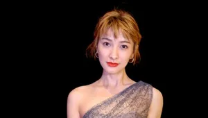吴昕单肩薄纱裙优雅性感写真_6