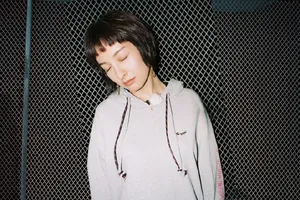 吴昕短发时尚炫酷写真图片_2